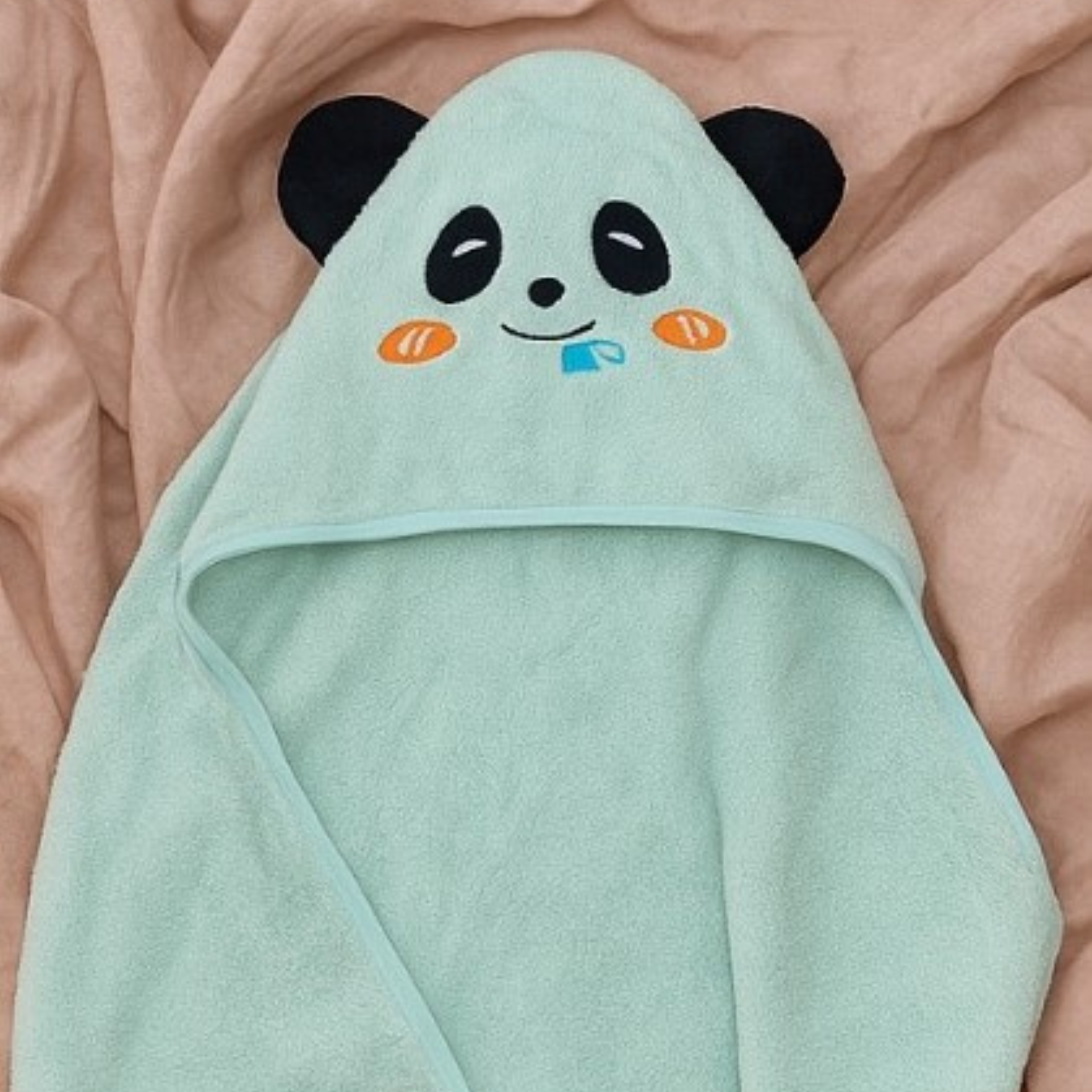 Giftollo Cute Panda Hooded Baby Towel | Keep Your Infant Warm & Cozy After Bath Time with this Plush Fleece Animal Wrap | Perfect Baby Shower Gift